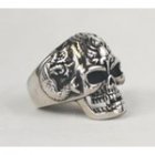 SKULL WITH SCROLL AND BLACK EYES RING 40035